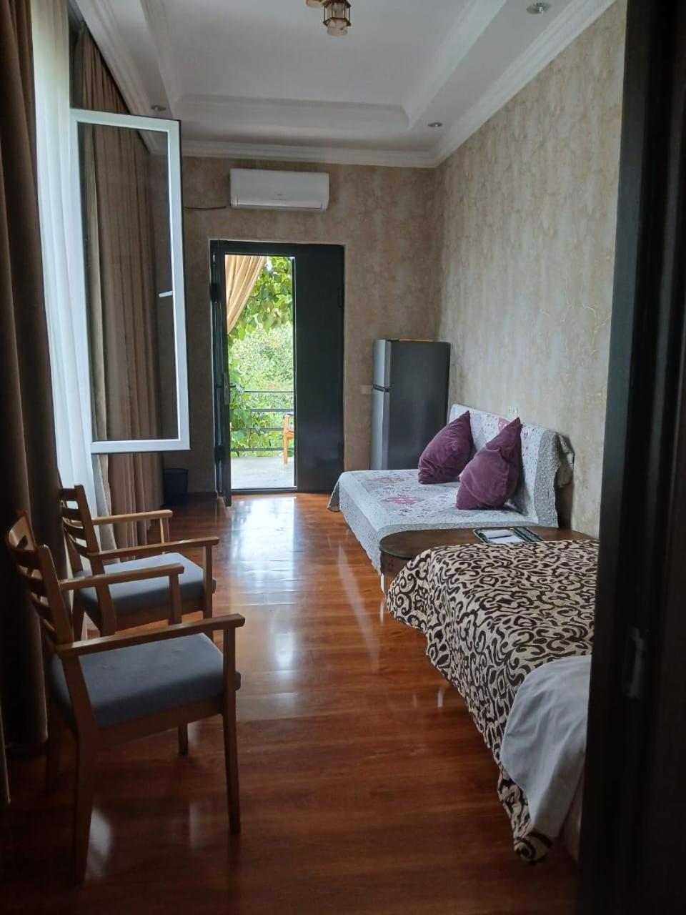 Guest House Nano Martvili Ngoại thất bức ảnh